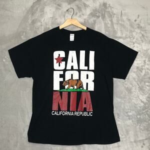 California Republic T Shirt Mens XL Black Crew Short Sleeve Adult Bear Gildan